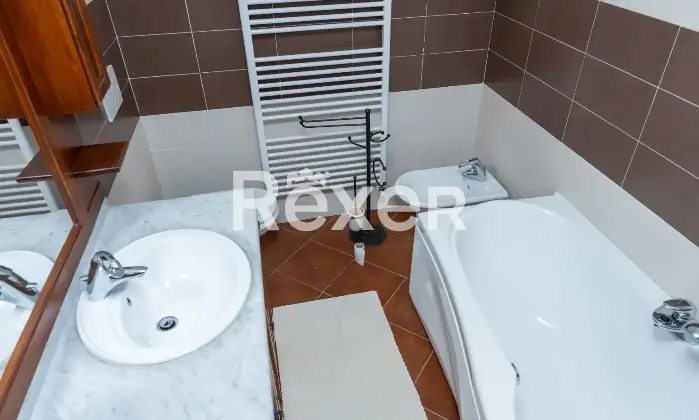 Rexer-Balangero-Casa-indipendente-bifamiliare-con-giardino-e-garage-Altro