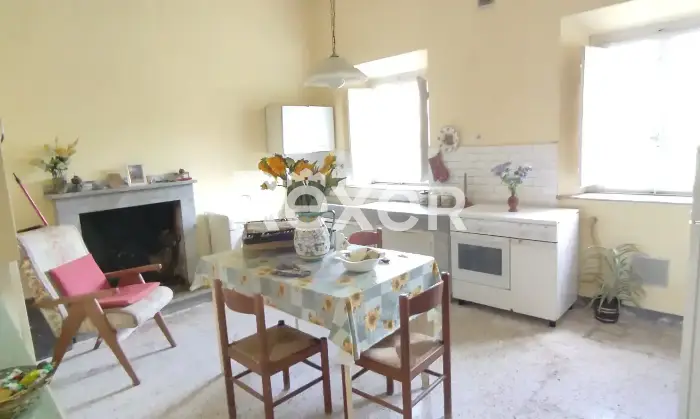 Rexer-Capannori-Vendesi-propriet-con-due-unit-indipendenti-e-ampio-terreno-Via-dei-Boschi-Capannori-LU-Altro