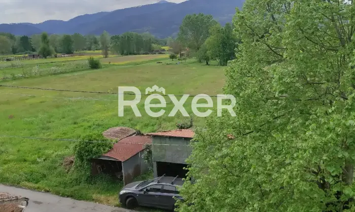 Rexer-Capannori-Vendesi-propriet-con-due-unit-indipendenti-e-ampio-terreno-Via-dei-Boschi-Capannori-LU-Altro