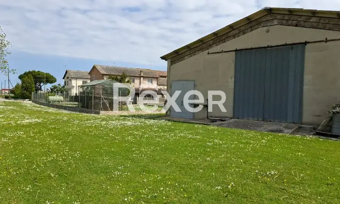 Rexer-Taglio-di-Po-Casa-di-campagna-con-capannone-in-vendita-in-Via-Lombardia-a-Taglio-di-Po-Altro