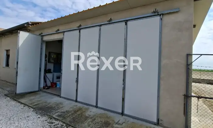 Rexer-Taglio-di-Po-Casa-di-campagna-con-capannone-in-vendita-in-Via-Lombardia-a-Taglio-di-Po-Altro