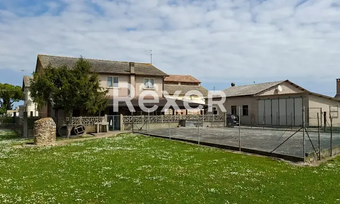 Rexer-Taglio-di-Po-Casa-di-campagna-con-capannone-in-vendita-in-Via-Lombardia-a-Taglio-di-Po-Altro