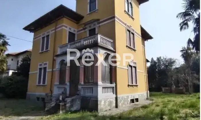 Rexer-Tradate-Villa-Liberty-di-Prestigio-con-Dependance-Giardino-Privato-e-Massima-Privacy-a-Tradate-Altro