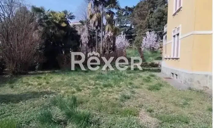 Rexer-Tradate-Villa-Liberty-di-Prestigio-con-Dependance-Giardino-Privato-e-Massima-Privacy-a-Tradate-Altro