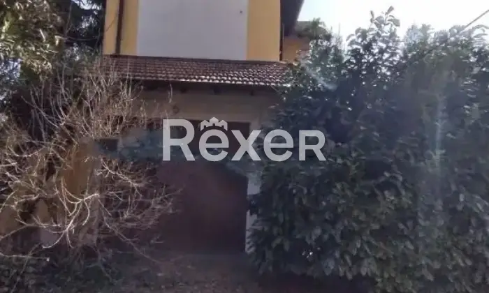 Rexer-Tradate-Villa-Liberty-di-Prestigio-con-Dependance-Giardino-Privato-e-Massima-Privacy-a-Tradate-Altro