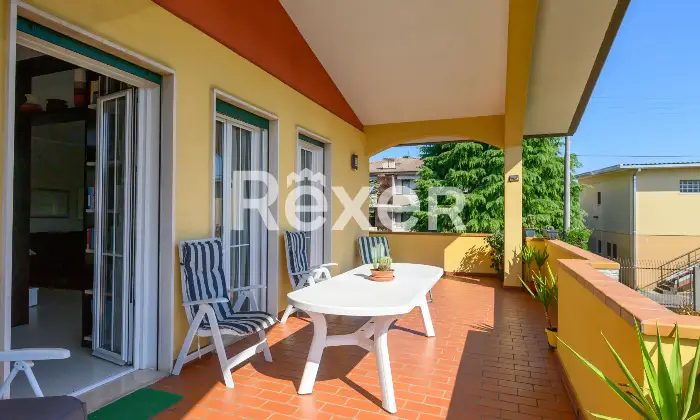 Rexer-Saccolongo-Villa-bifamiliare-con-due-unit-abitative-indipendenti-Altro