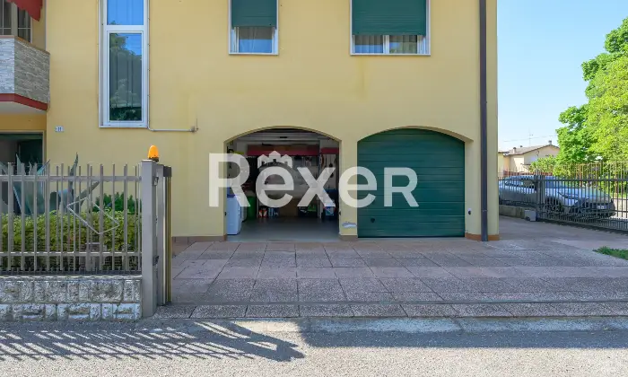 Rexer-Saccolongo-Villa-bifamiliare-con-due-unit-abitative-indipendenti-Altro