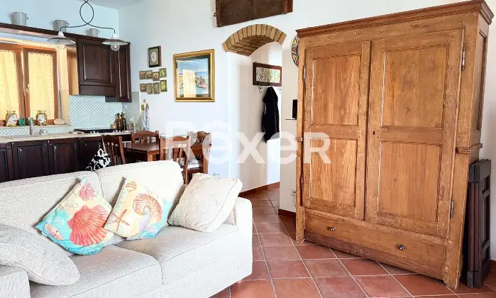 Rexer-Scilla-Terratetto-disposto-su-due-livelli-Altro