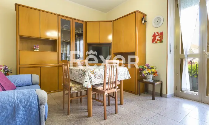 Rexer-Collegno-BILOCALE-CON-AMPIA-CANTINA-E-BOX-AUTO-Altro