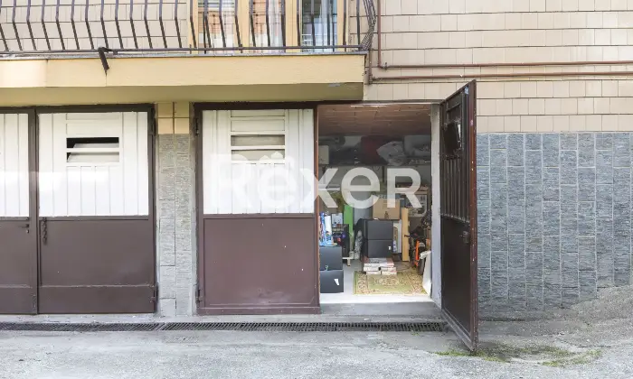 Rexer-Collegno-BILOCALE-CON-AMPIA-CANTINA-E-BOX-AUTO-Altro