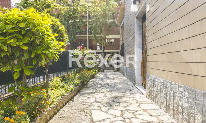 Rexer-Collegno-BILOCALE-CON-AMPIA-CANTINA-E-BOX-AUTO-Altro