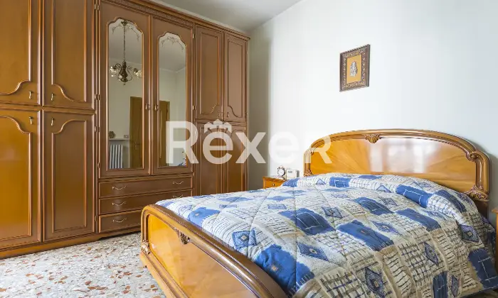 Rexer-Collegno-BILOCALE-CON-AMPIA-CANTINA-E-BOX-AUTO-Altro