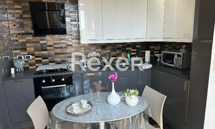 Rexer-Salerno-Luminoso-quadrilocale-con-terrazzo-panoramico-Altro