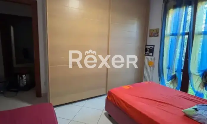 Rexer-Castelnuovo-Magra-Elegante-villetta-di-testa-con-giardino-tra-Liguria-e-Toscana-Altro