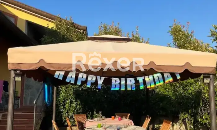 Rexer-Castelnuovo-Magra-Elegante-villetta-di-testa-con-giardino-tra-Liguria-e-Toscana-Altro