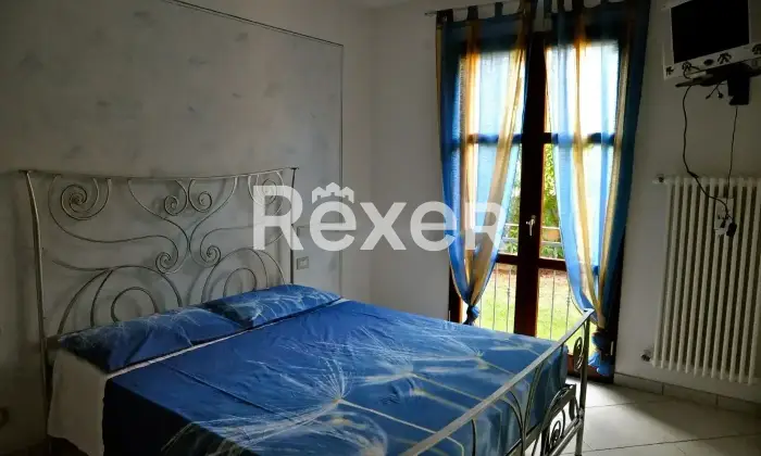 Rexer-Castelnuovo-Magra-Elegante-villetta-di-testa-con-giardino-tra-Liguria-e-Toscana-Altro