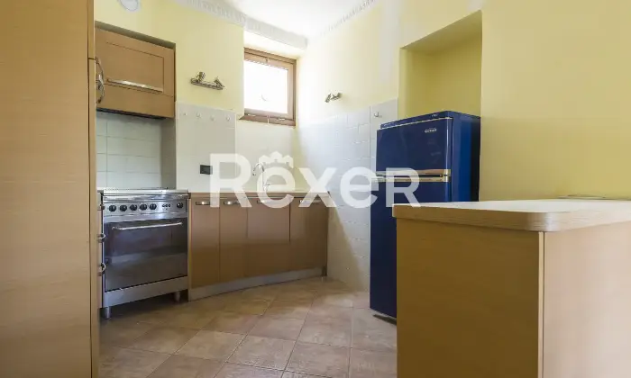 Rexer-Torino-Villetta-semi-indipendente-con-giardino-privato-Altro