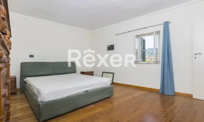 Rexer-Torino-Villetta-semi-indipendente-con-giardino-privato-Altro