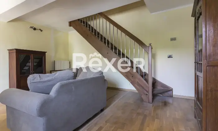 Rexer-Torino-Villetta-semi-indipendente-con-giardino-privato-Altro
