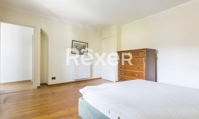 Rexer-Torino-Villetta-semi-indipendente-con-giardino-privato-Altro