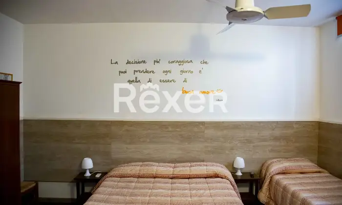 Rexer-Ragusa-Ampia-casa-storica-su-pi-livelli-Altro