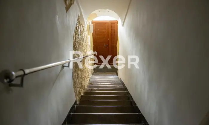 Rexer-Ragusa-Ampia-casa-storica-su-pi-livelli-Altro