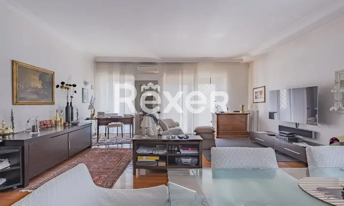 Rexer-Roma-Appartamento-ampio-e-luminoso-con-tripla-esposizione-e-posto-auto-coperto-Altro