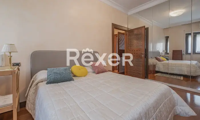 Rexer-Roma-Appartamento-ampio-e-luminoso-con-tripla-esposizione-e-posto-auto-coperto-Altro