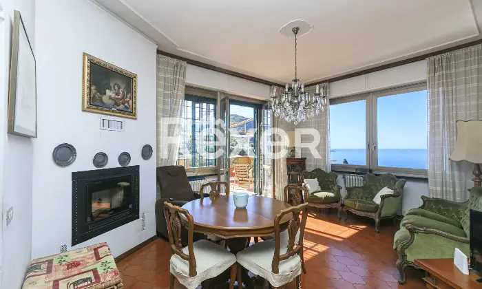 Rexer-Recco-Appartamento-con-Terrazzo-Fronte-Mare-e-Box-Auto-Altro