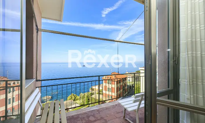 Rexer-Recco-Appartamento-con-Terrazzo-Fronte-Mare-e-Box-Auto-Altro