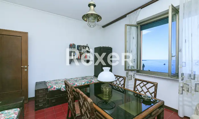 Rexer-Recco-Appartamento-con-Terrazzo-Fronte-Mare-e-Box-Auto-Altro