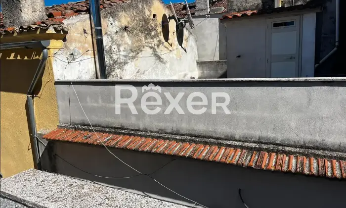Rexer-Ischitella-Casa-su-due-piani-in-vendita-in-Via-Pietro-Giannone-ad-Ischitella-Altro