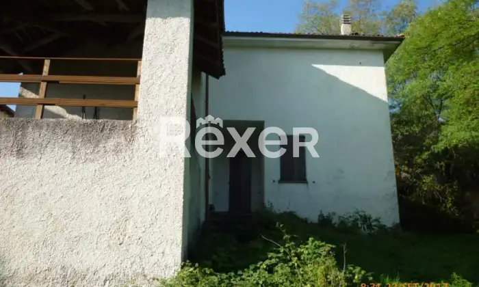 Rexer-Alta-Val-Tidone-Complesso-rurale-in-vendita-in-localit-La-Cannavuzza-ad-Alta-Val-Tidone-Altro