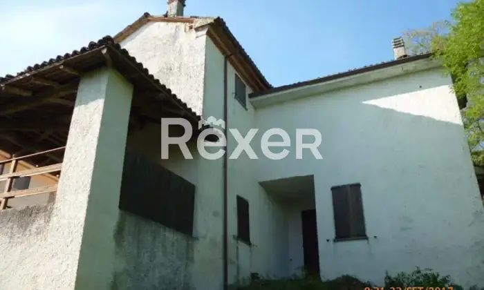 Rexer-Alta-Val-Tidone-Complesso-rurale-in-vendita-in-localit-La-Cannavuzza-ad-Alta-Val-Tidone-Altro
