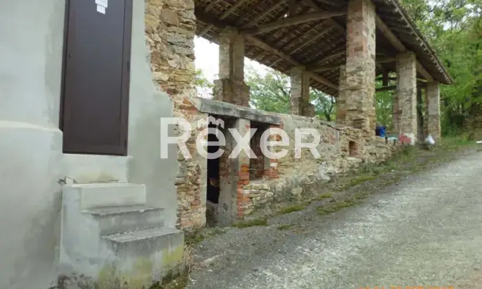 Rexer-Alta-Val-Tidone-Complesso-rurale-in-vendita-in-localit-La-Cannavuzza-ad-Alta-Val-Tidone-Altro