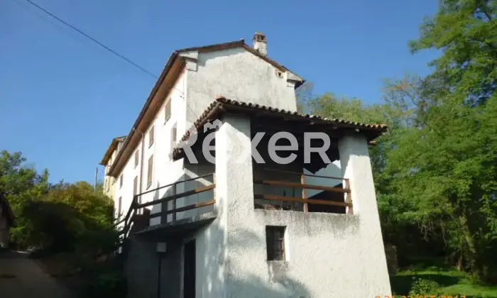 Rexer-Alta-Val-Tidone-Complesso-rurale-in-vendita-in-localit-La-Cannavuzza-ad-Alta-Val-Tidone-Altro