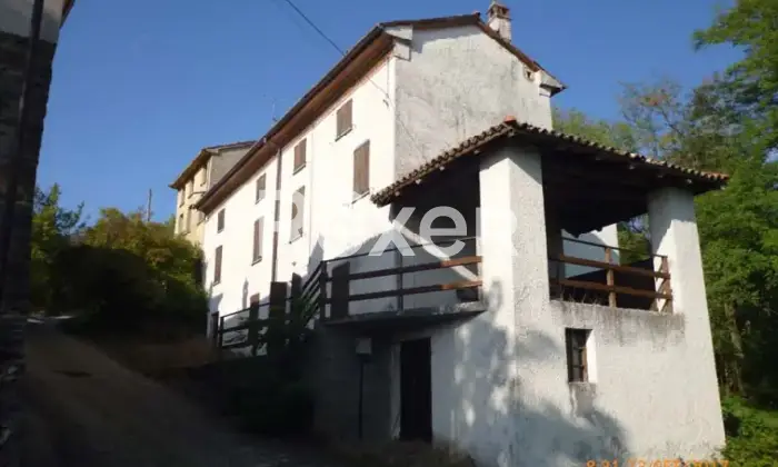 Rexer-Alta-Val-Tidone-Complesso-rurale-in-vendita-in-localit-La-Cannavuzza-ad-Alta-Val-Tidone-Altro