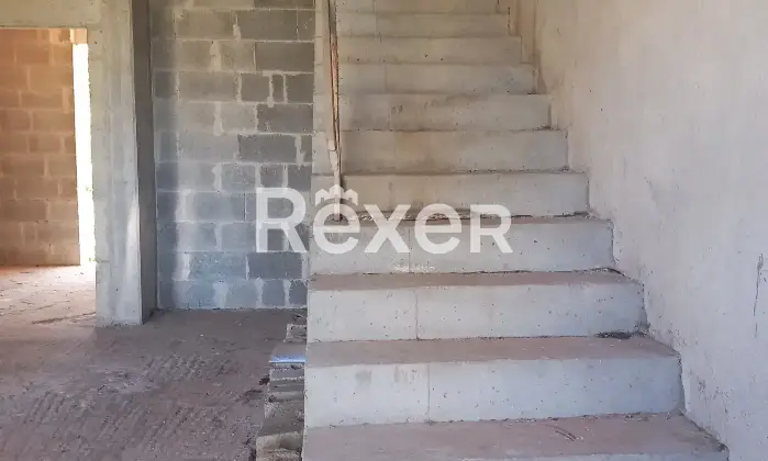 Rexer-PresicceAcquarica-Fabbricato-indipendente-allo-stato-rustico-Altro