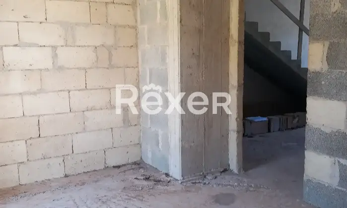 Rexer-PresicceAcquarica-Fabbricato-indipendente-allo-stato-rustico-Altro