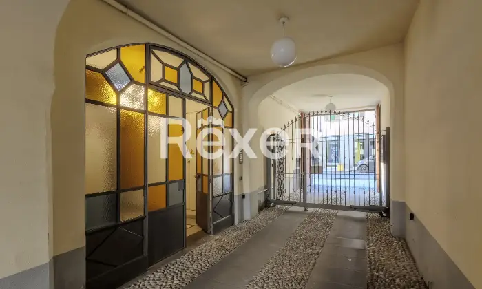Rexer-Bergamo-Appartamento-ristrutturato-in-stabile-depoca-con-box-di-ampia-metratura-Altro