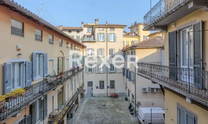 Rexer-Bergamo-Appartamento-ristrutturato-in-stabile-depoca-con-box-di-ampia-metratura-Altro