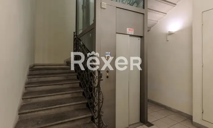 Rexer-Bergamo-Appartamento-ristrutturato-in-stabile-depoca-con-box-di-ampia-metratura-Altro