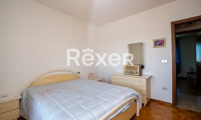 Rexer-Bologna-Quadrilocale-ristrutturato-con-doppia-esposizione-e-balconi-Altro