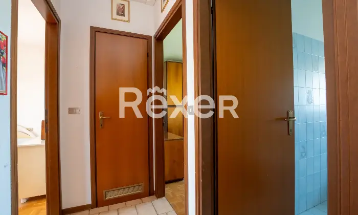 Rexer-Bologna-Quadrilocale-ristrutturato-con-doppia-esposizione-e-balconi-Altro