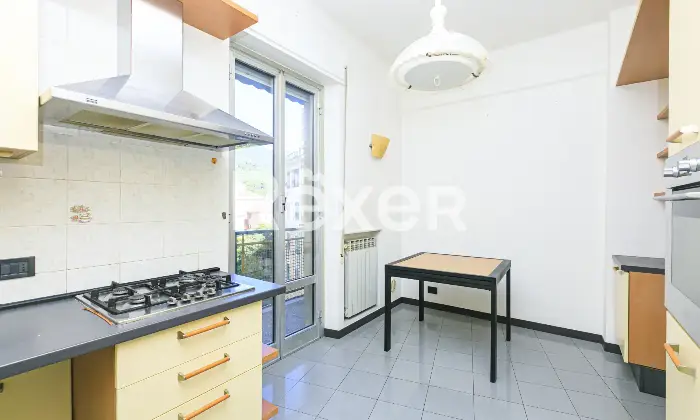 Rexer-Genova-Appartamento-Luminoso-con-Box-Auto-Altro