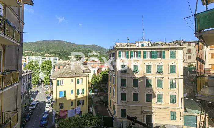 Rexer-Genova-Appartamento-Luminoso-con-Box-Auto-Altro