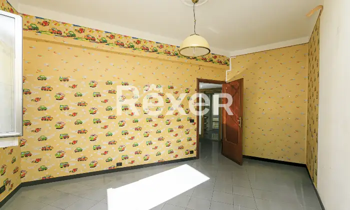 Rexer-Genova-Appartamento-Luminoso-con-Box-Auto-Altro