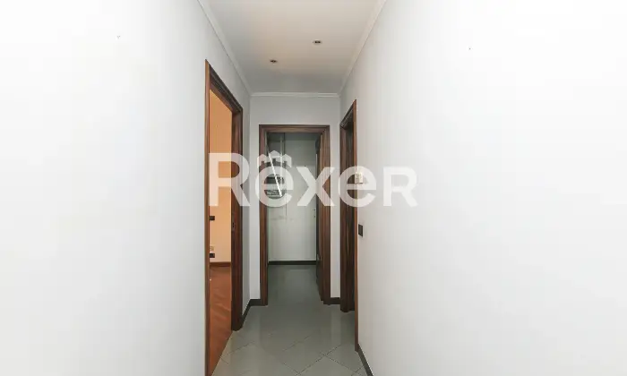 Rexer-Genova-Appartamento-Luminoso-con-Box-Auto-Altro