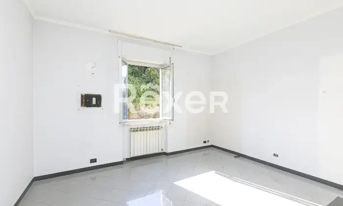 Rexer-Genova-Appartamento-Luminoso-con-Box-Auto-Altro