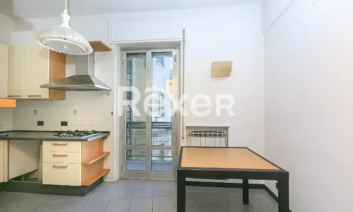 Rexer-Genova-Appartamento-Luminoso-con-Box-Auto-Altro